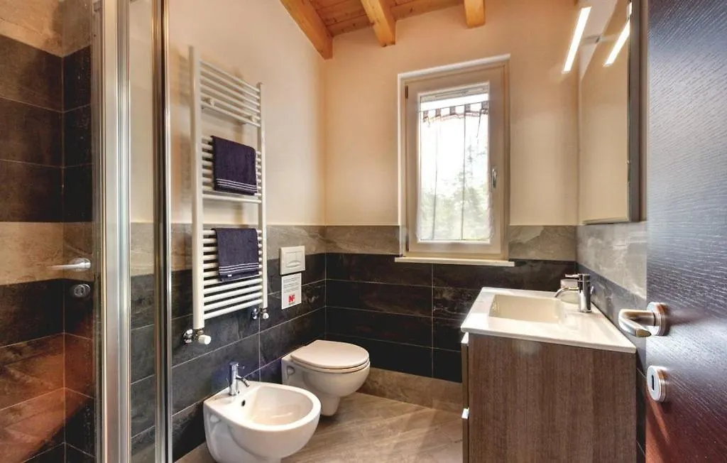 Holiday Pianamaggio Carrara 0*,