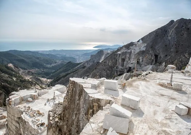 Holiday Pianamaggio Carrara