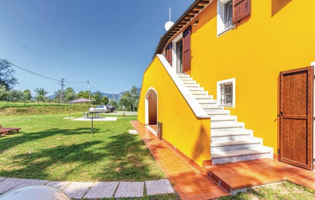 Holiday Pianamaggio Carrara 0*,